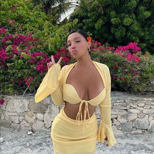 Yellow top & skirt set